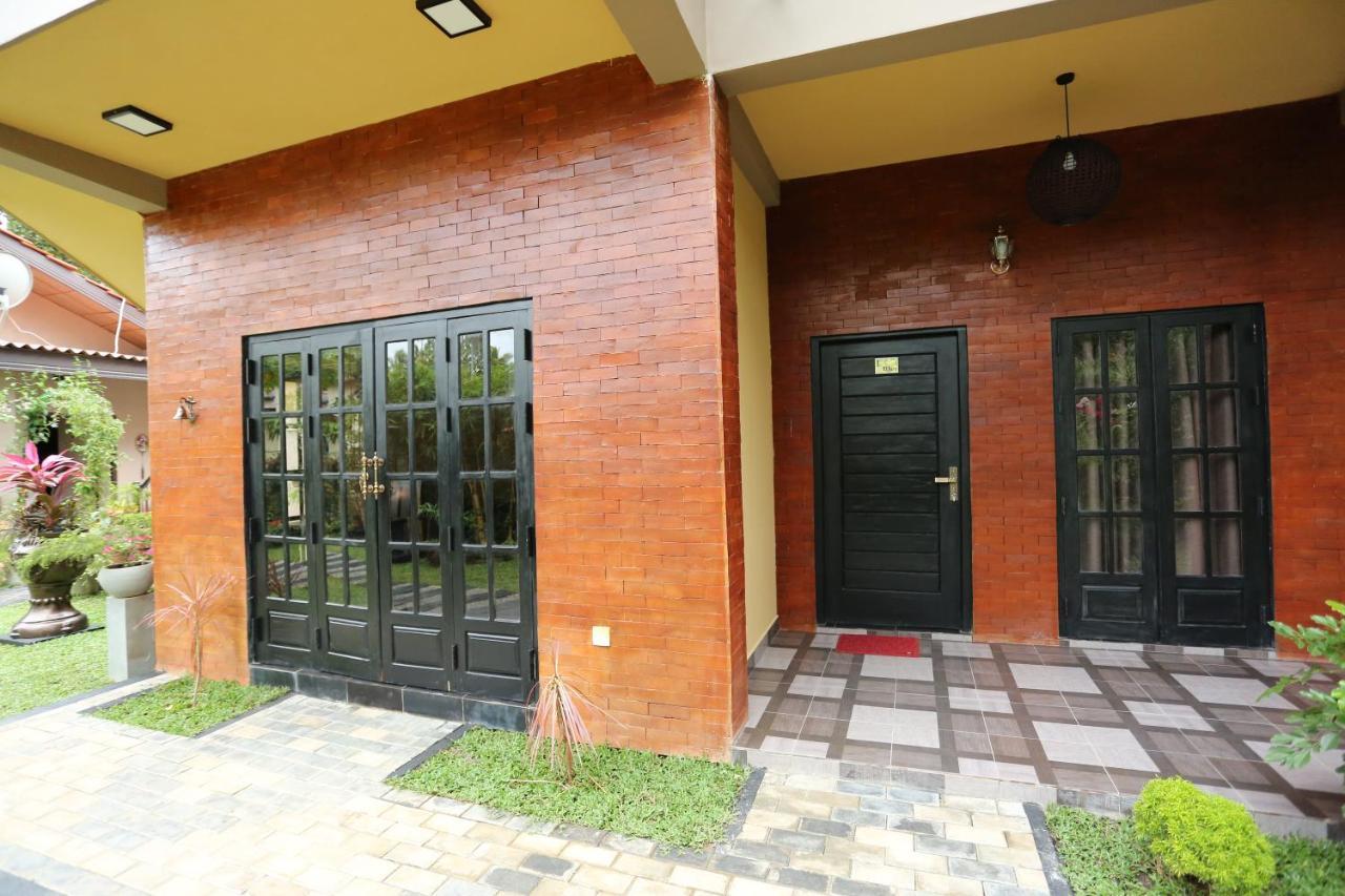 Edwin'S Airport Stay Dalupotha Exterior foto